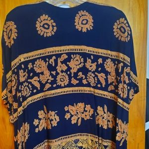 Sharon Anthony Sz 16W Black/Gold Patterned Blouse